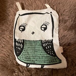 Wee gallery used owl crinkle toy